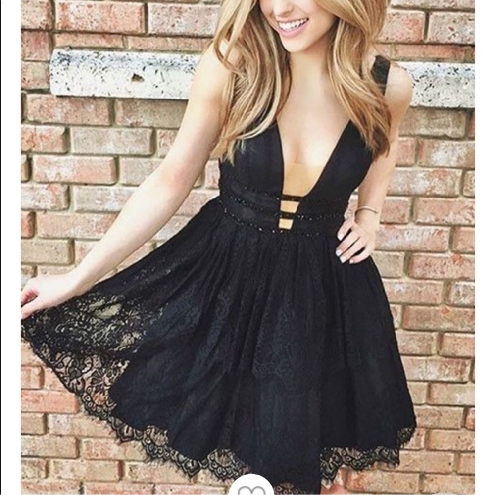Gloryava Black Lace Deep V Neck Prom Cocktail Homecoming Formal Dress